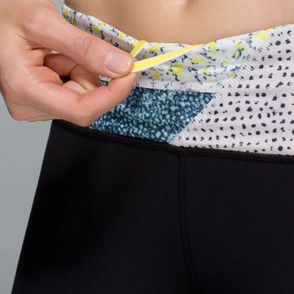 LULULEMON RUN: Inspire Crop II Black/Quilt/Fresh Fleur Neutral Blush Split Pea 8
